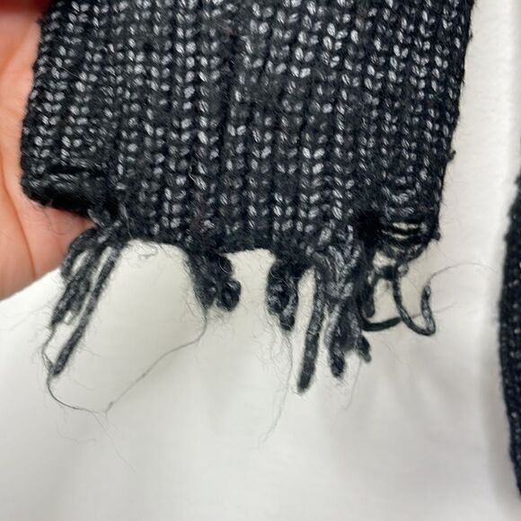 Stitches and Stripes Evereve Womens Sz L Black Sloane Destructed Tunic Sweater - Picture 9 of 13